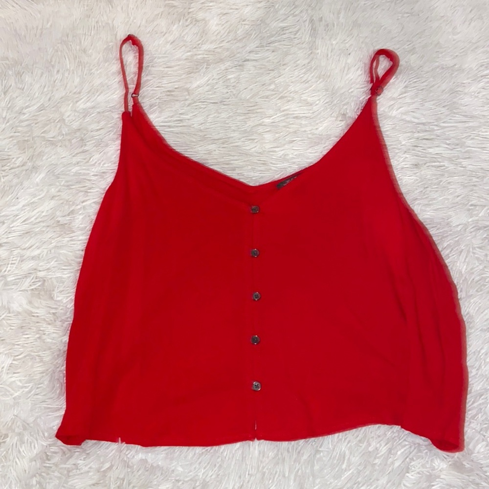 Red button up flow crop top.